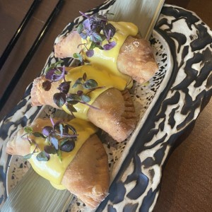 Empanaditas de Aji de gallina