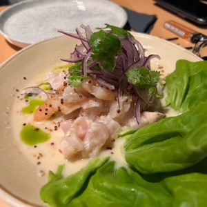 Ceviche mixto con leche de tigre