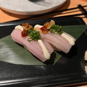 Nigiri de Hamachi