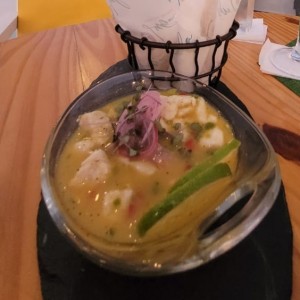 Ceviche en salsa de maracuya 