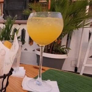 Coctel de Gin con maracuya 