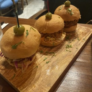 Pulled pork sliders