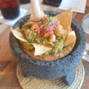 GUACAMOLE CON DADOS DE CHICHARRON