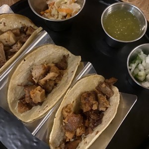 TACO DE CARNITAS