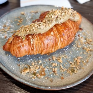 Croissant con pistacho