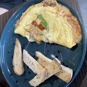 Breakfast - OMELETTE CAPRESE