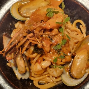 Spaguetti y frutos del mar