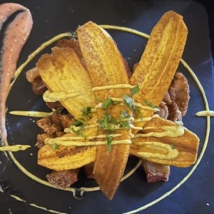 Entradas - Chicharrones con platanitos