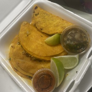 Tacos de birria 