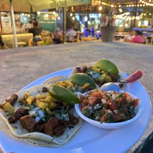 Tacos al pastor