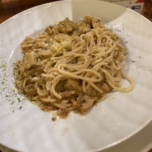 Pasta alfredo de pollo