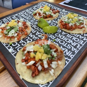 Taco al pastor 