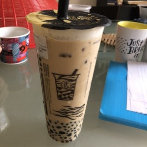 Black sugar bobba oolong tea latte