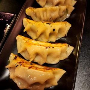 ENTRADAS - GYOZA (handmade)