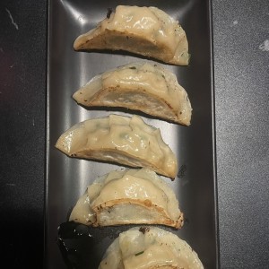 ENTRADAS - GYOZA DE POLLO