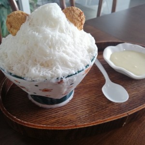 Coconut bingsu