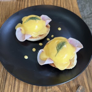 Huevos benedictos