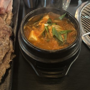 Sopa de kimchi