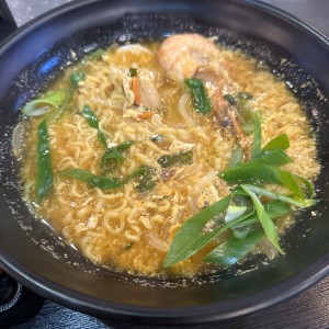 Plato Fuerte - Haemul Ramyeon