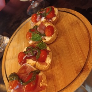 ENTRADAS- Toscana - Bruschetta