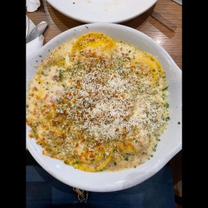 Stuffed Pastas - Chesse Ravioli