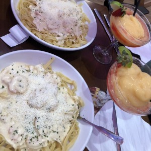 Amazing Alfredos - Shrimp Alfredo