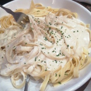 Amazing Alfredos - Fettuccine Alfredo