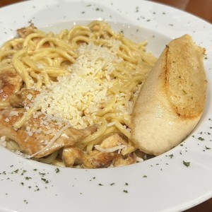 Spaguetti Alfredo