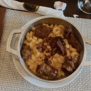 Mac & Cheese con Bacon y Carne