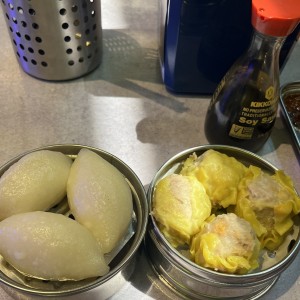 Empanadas chinas siu mai