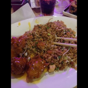 Arroz frito de pollo