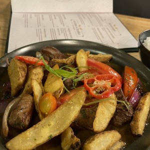 Lomito saltado