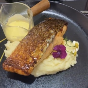 Salmon a la plancha