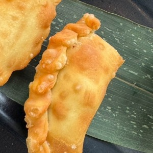 EMPANADAS DE PULPO AL COCO