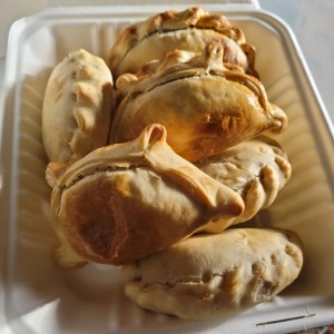 empanadas carne picante y sin picante 