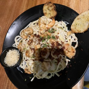 Pasta con camarones