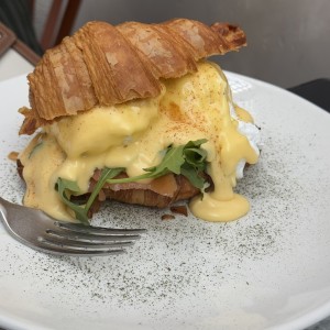 Croissant Benedictino 