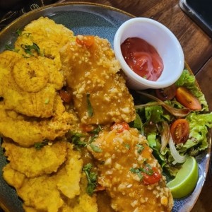 Filete de pescado al ajillo