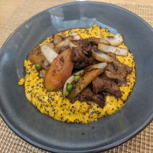 Risotto de Quinoa con Lomo Saltado