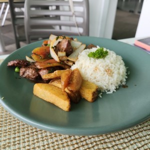 Lomo Saltado