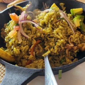 Arroz con culantro