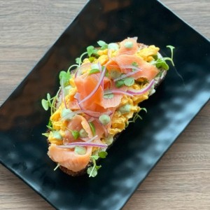 Salmon Toast ?