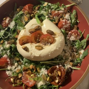 Ensalada de burrata