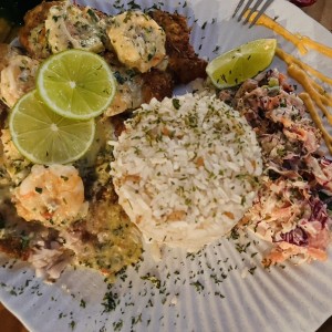 Pescado filete con camarones 