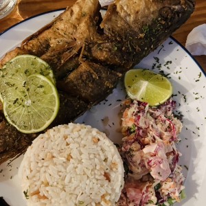 Pescado con arroz de coco