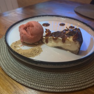 Tarta de Quesos Locales