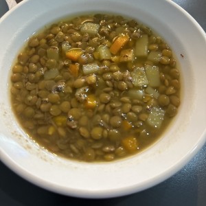 Sopa de lentejas 