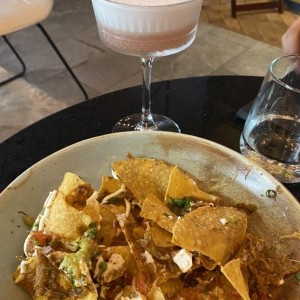 NACHOS DE PUERCO AHUMADO.