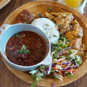 Pollo guisado 