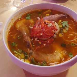 Pho de mariscos